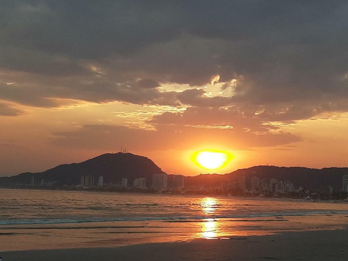 Guaruja Praia Da Enseada Exterior foto